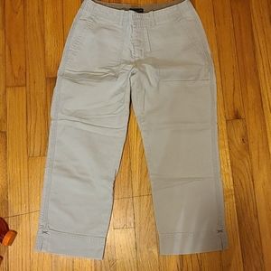 American Eagle size 2 capris